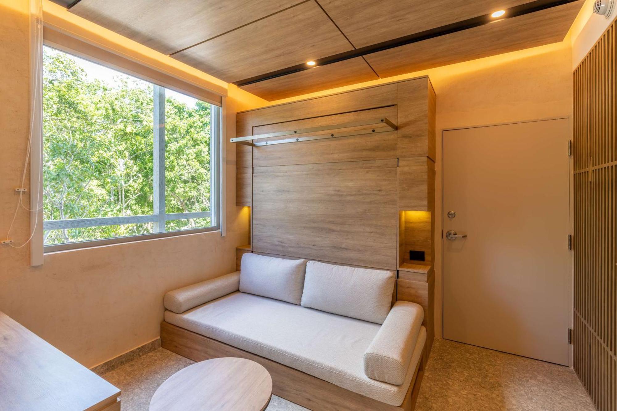 Chambre Flex avec 1 Lit Queen-Size Escamotable et Accès au Toit