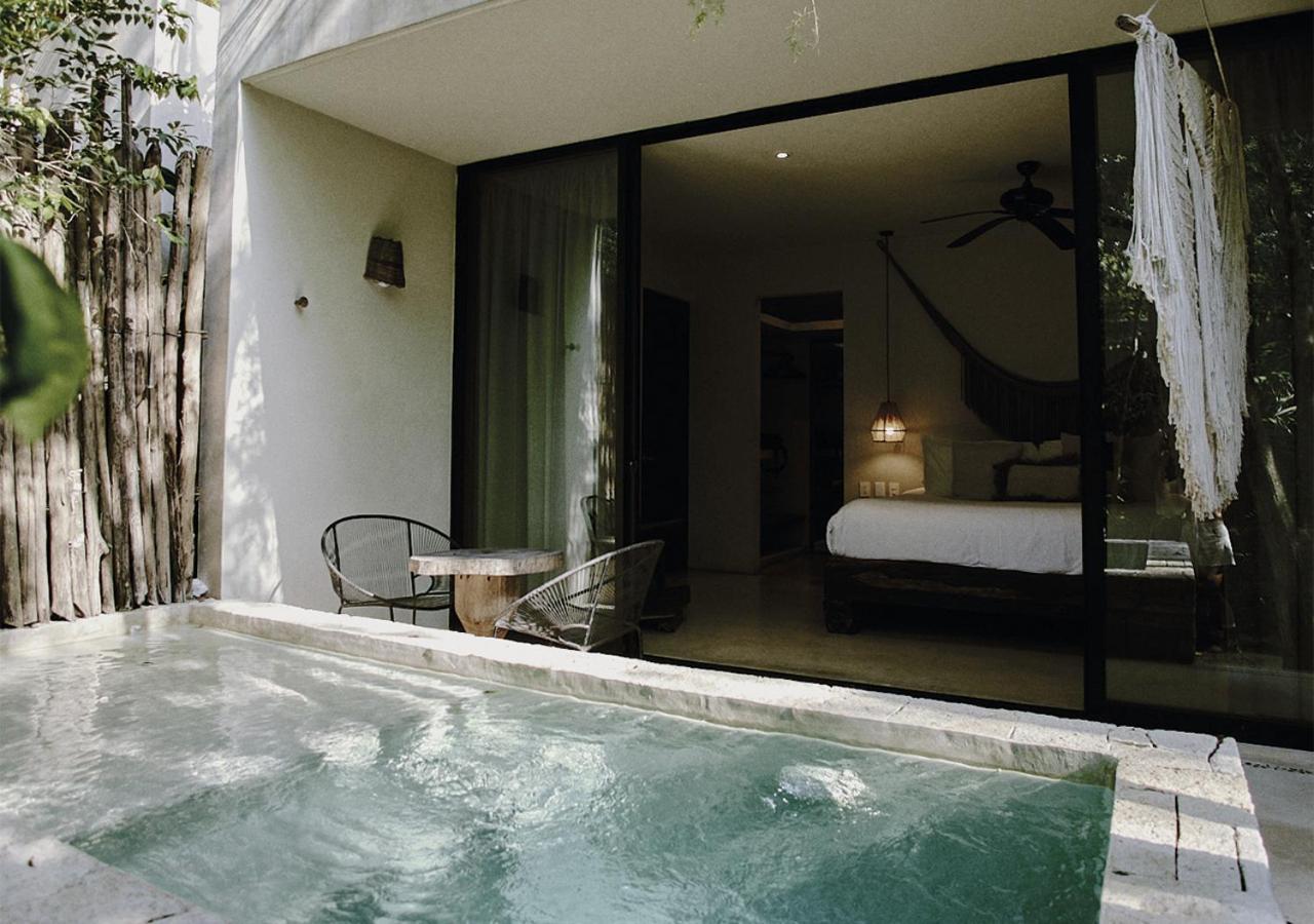 Tropical Room with Plunge Pool and Private Garden,1594725490:JPEG